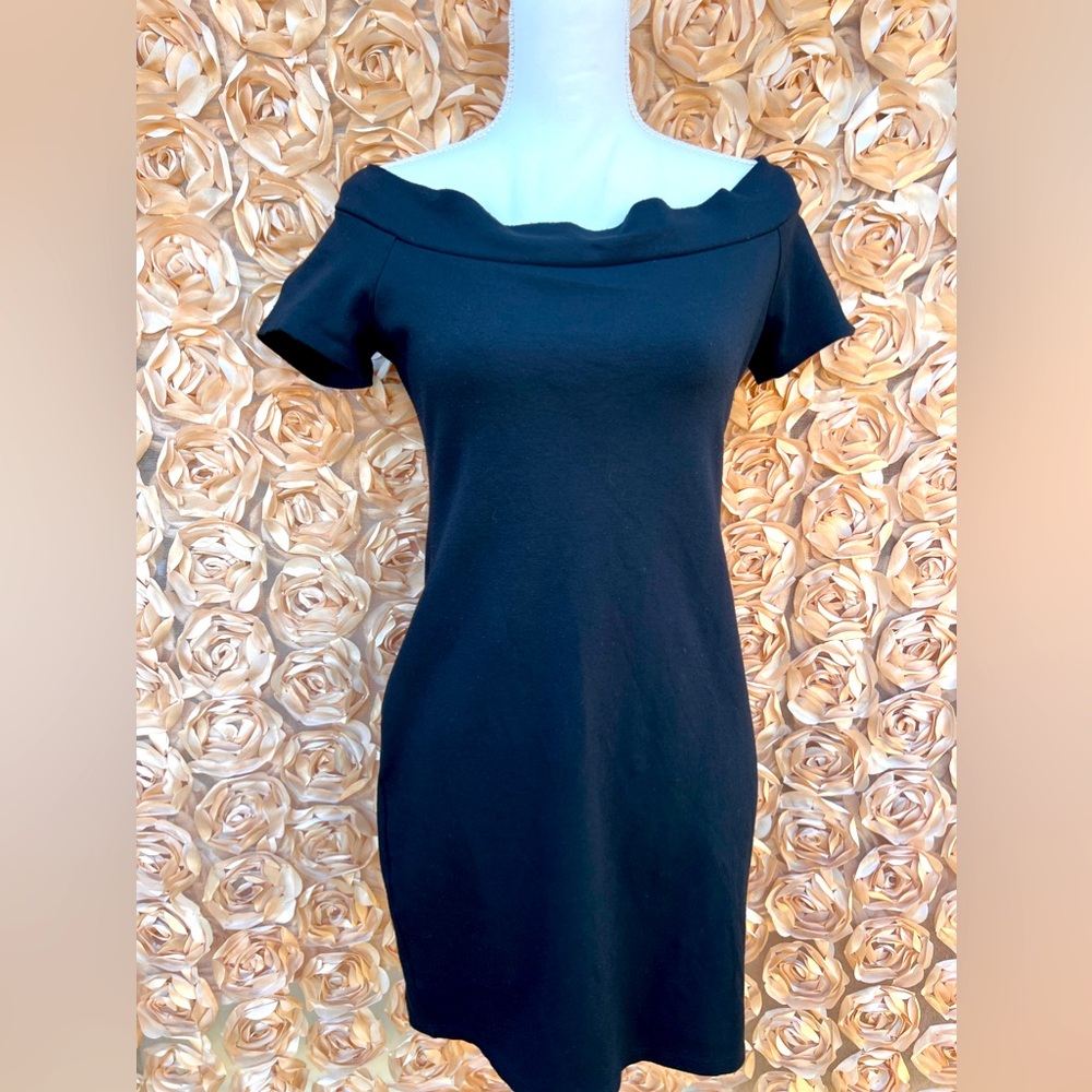 Cute plus size black dress